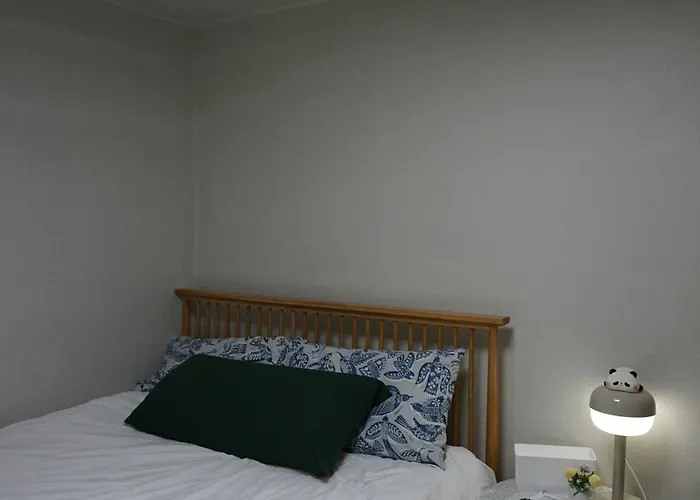 Nearby Chungmuro Station And Myeongdong Unit 101 *
